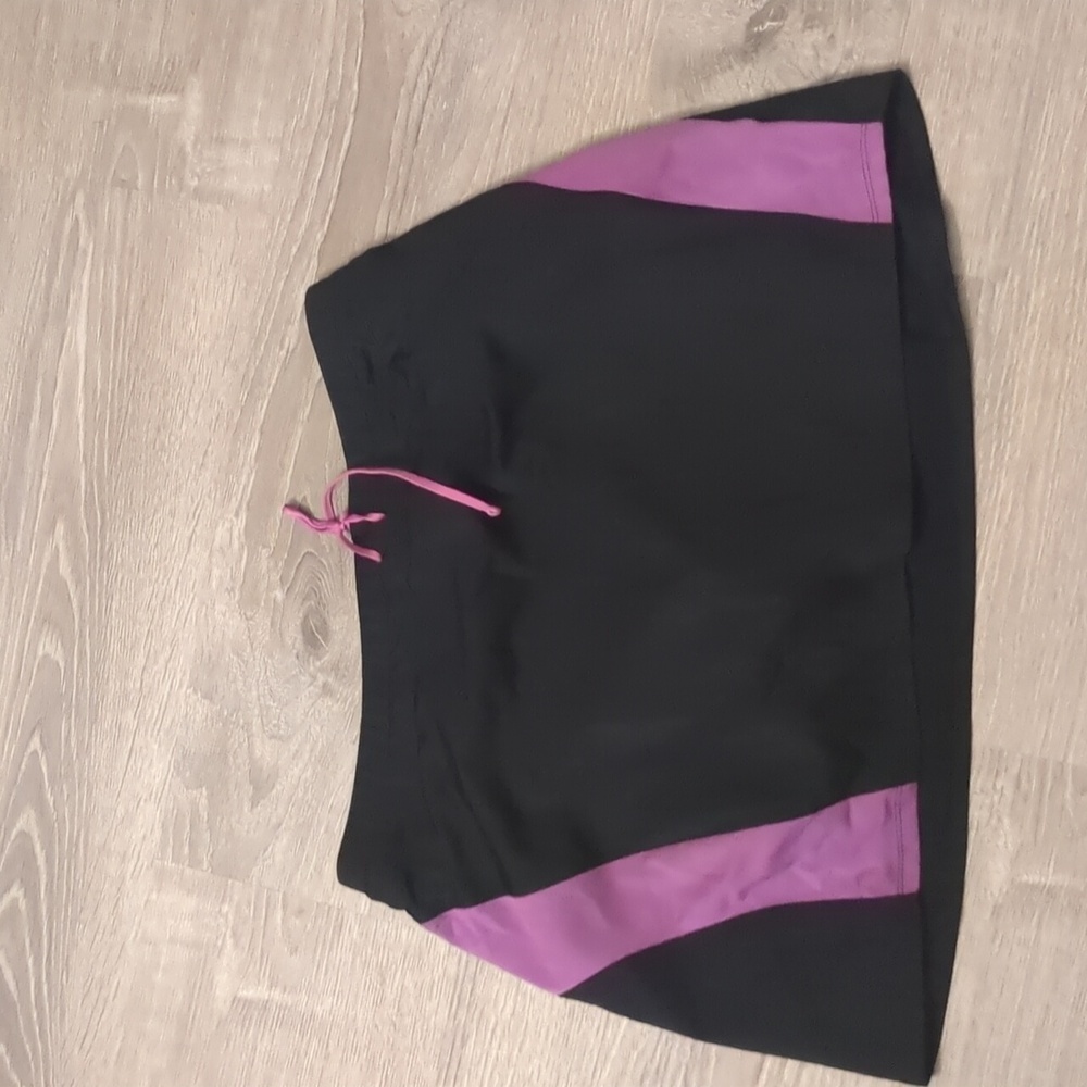 Athleta purple black skirt size medium
